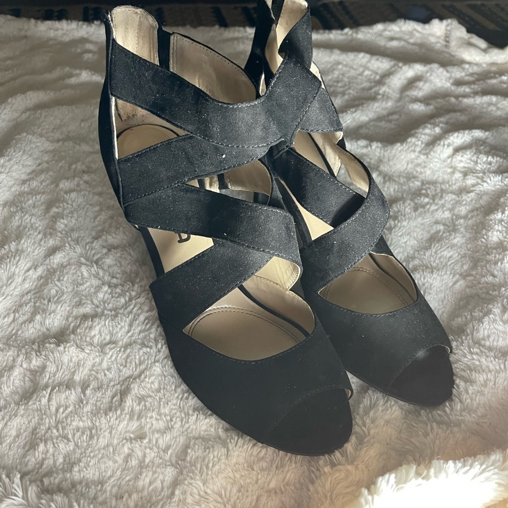 Unisa womens black heels